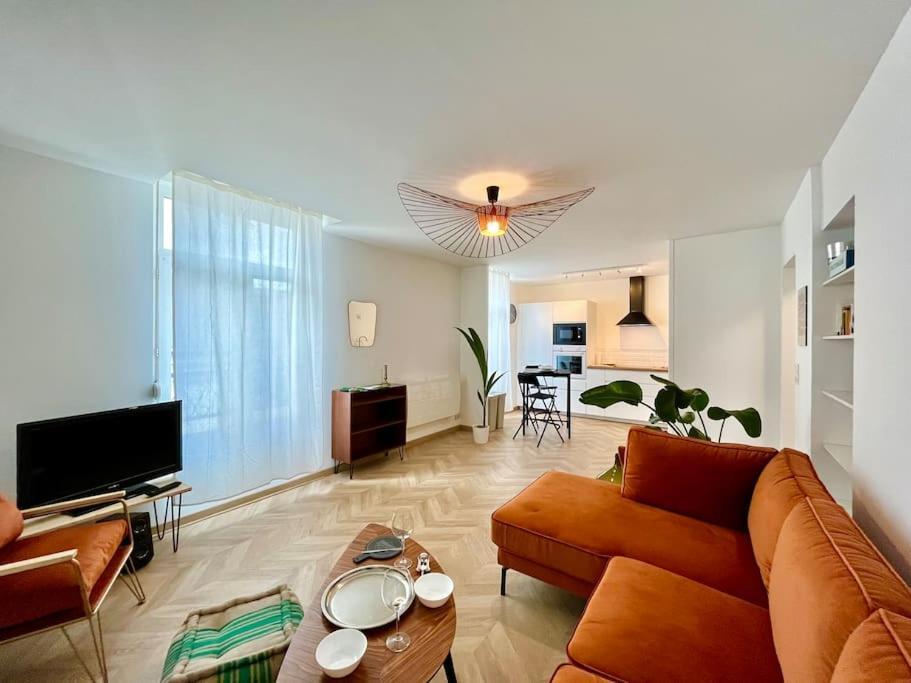 Chez Louis - Le Remois Du Centre Apartment Reims Exterior foto